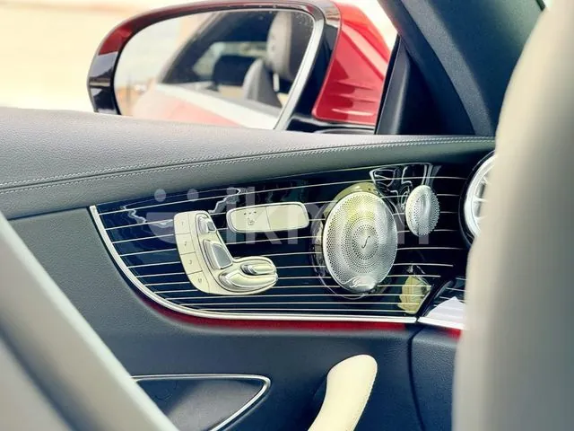 Mercedes-Benz E300 2018 photo 5
