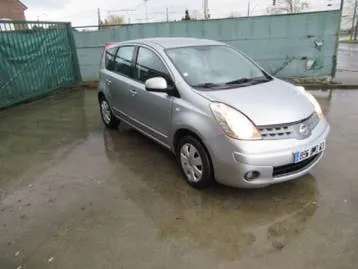 Nissan Note 2007 photo 2