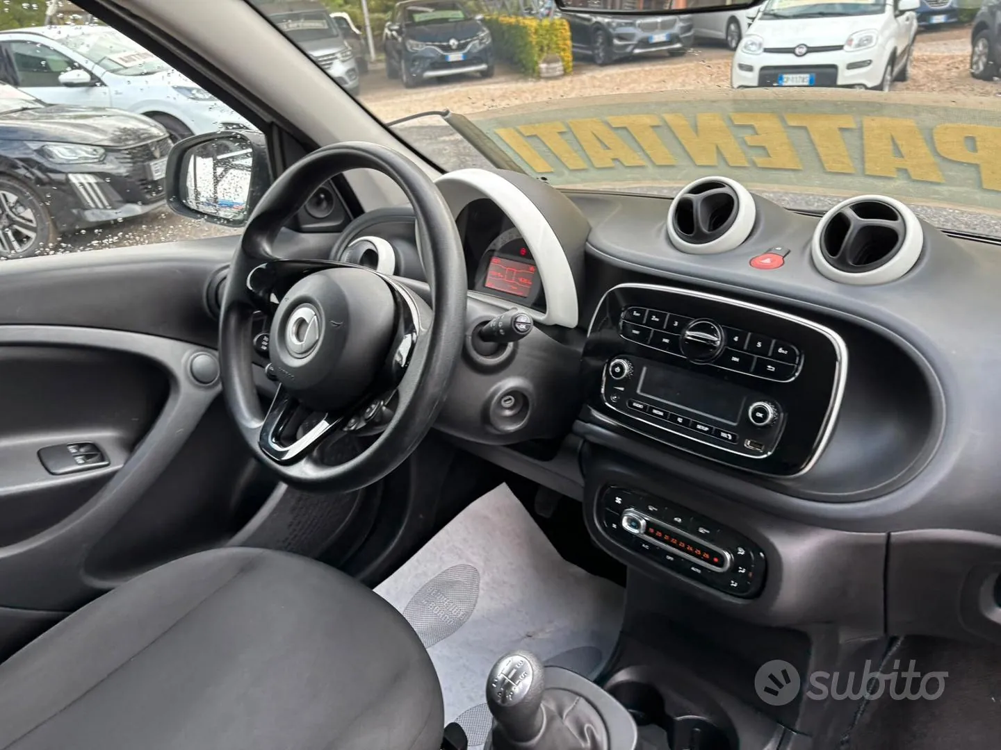 Smart Forfour 2017 photo 2