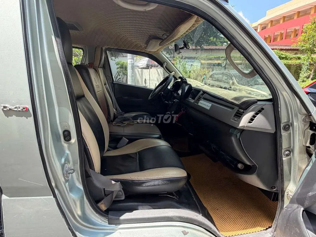 Toyota Hiace 2008 photo 4