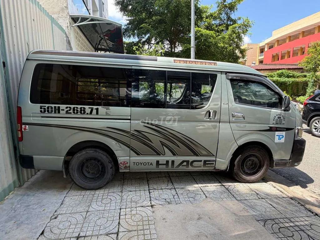 Toyota Hiace