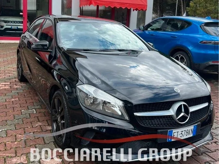 Mercedes-Benz A180 2017 photo 3