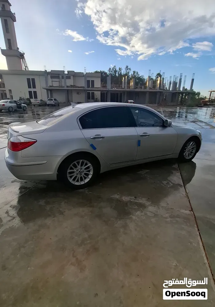 Genesis G80 2010 photo 3