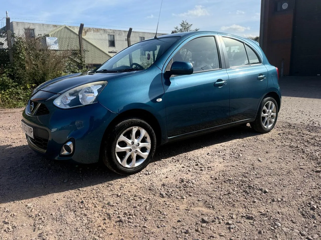 Nissan Micra 2013 photo 5
