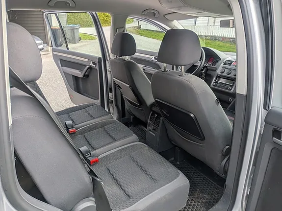 Volkswagen Touran 2009 photo 5
