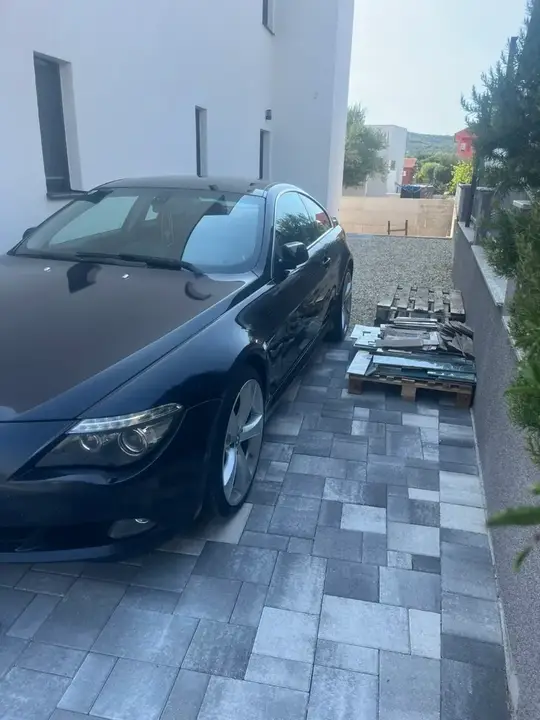 BMW 6 Series 2009 photo 2