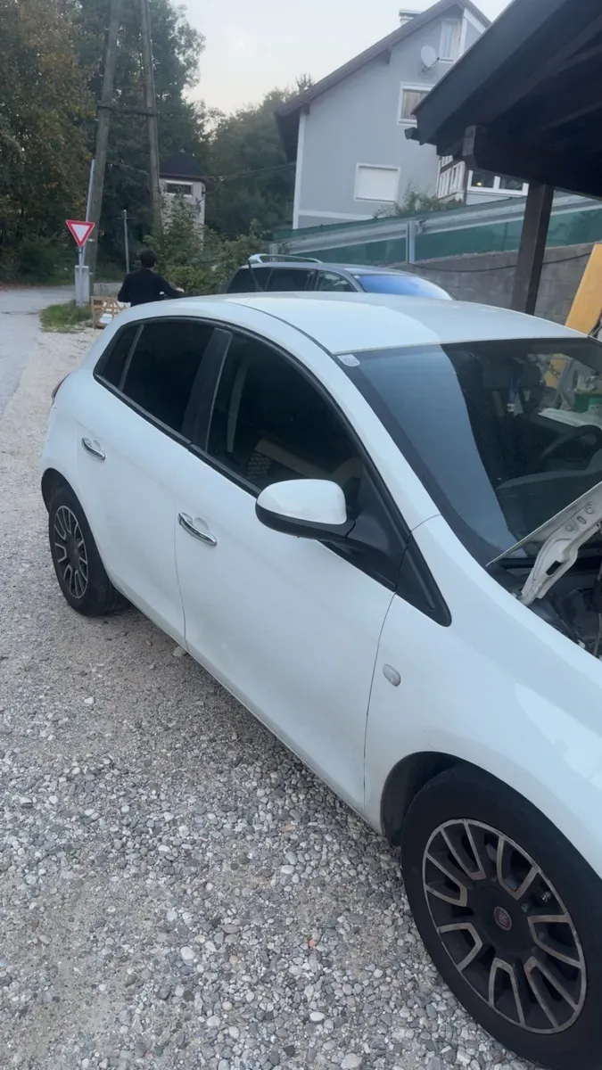 Fiat Bravo 2011 photo 2