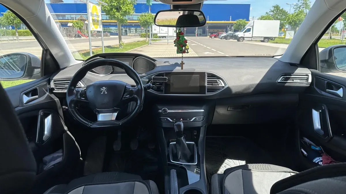 Peugeot 308 2016 photo 3
