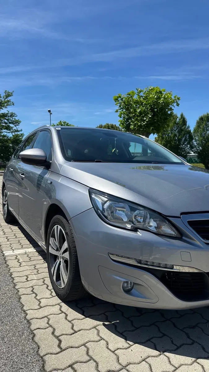 Peugeot 308 2016 photo 2