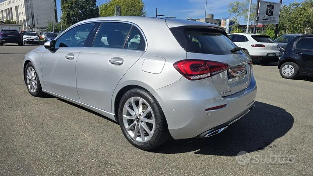 Mercedes-Benz A200D 2021 photo 3