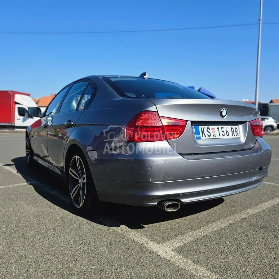 BMW 320 2009 photo 3