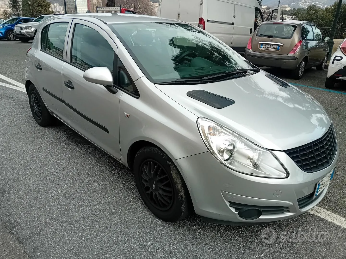 Opel Corsa 2010 photo 4