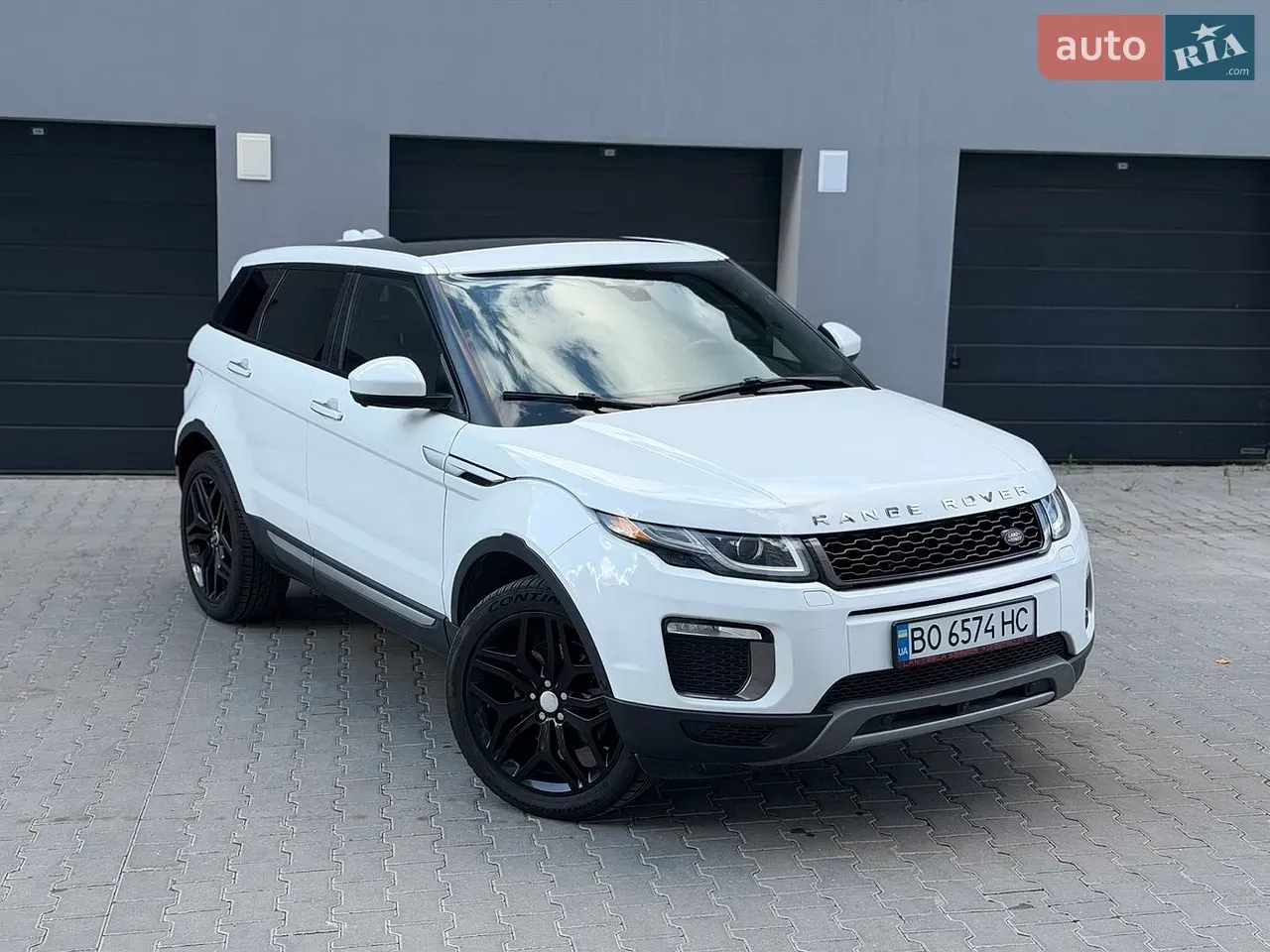 Land Rover Range Rover Evoque 2017 photo 2