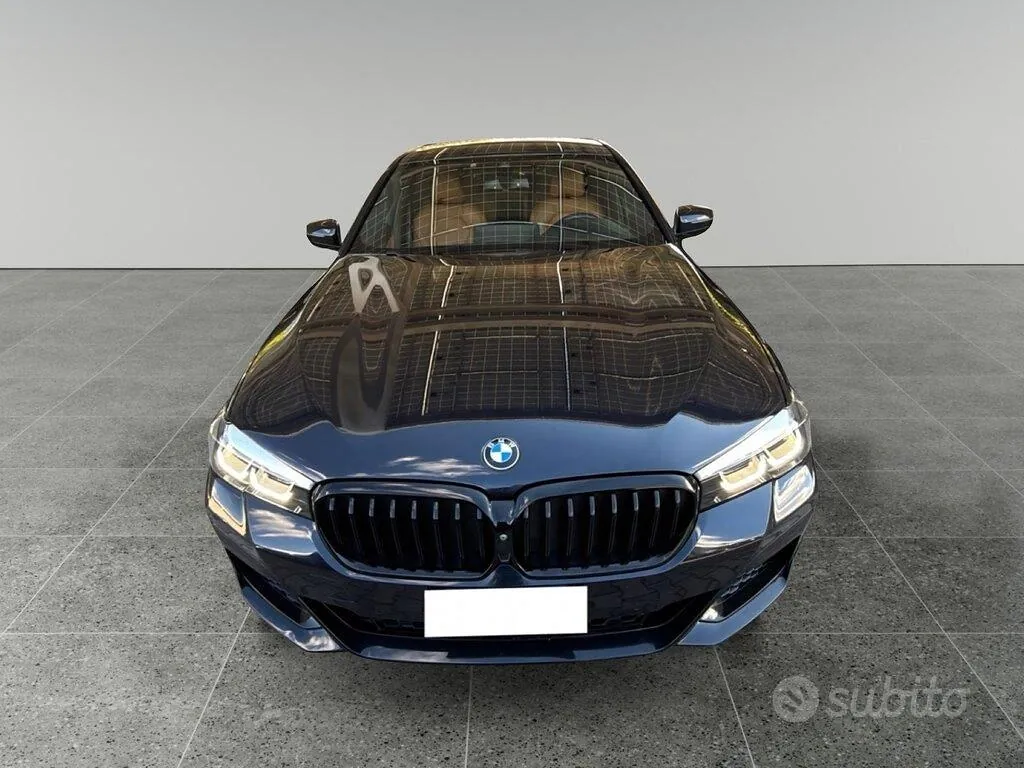 BMW 5 Series 2021 photo 2
