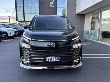 Toyota Voxy 2026 photo 5