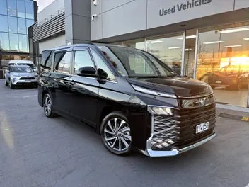 Toyota Voxy 2026 photo 2