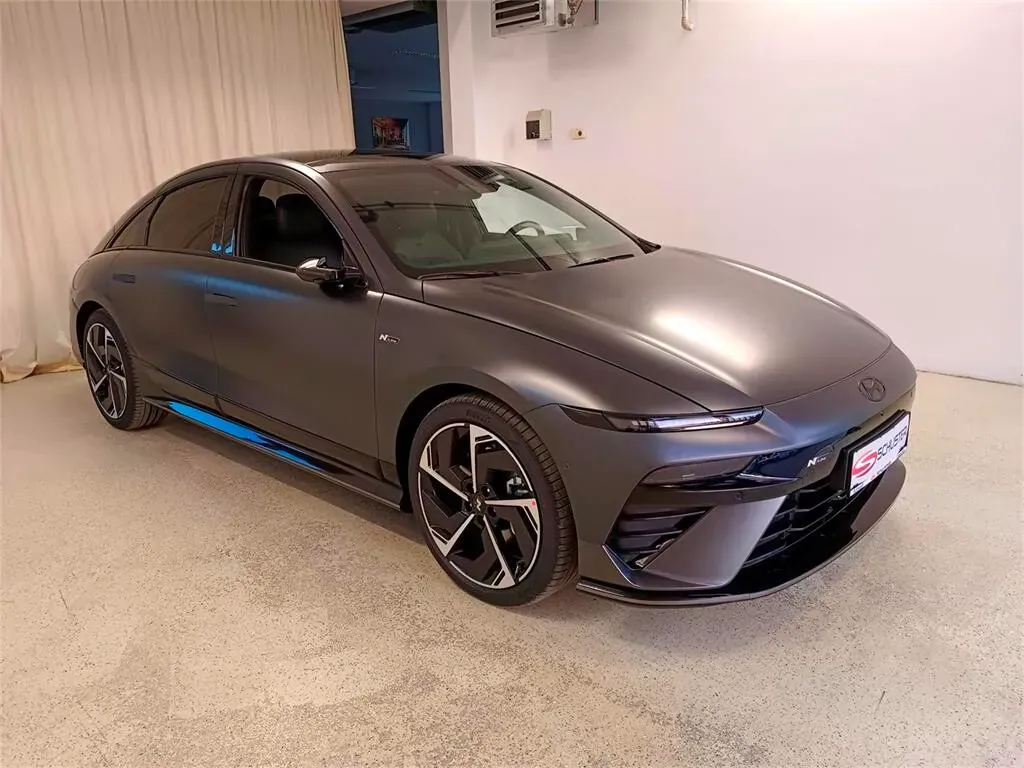 Hyundai Ioniq 6