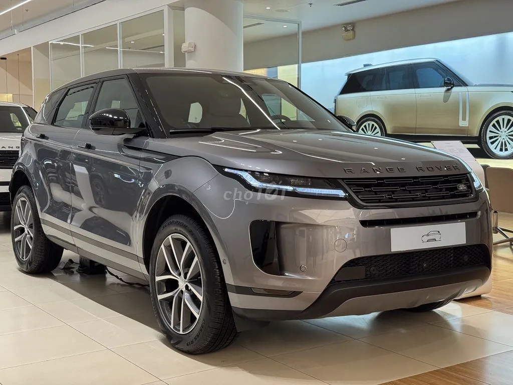 Land Rover Range Rover Evoque 2026 photo 4