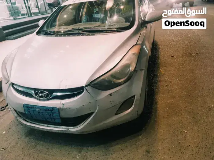 Hyundai Elantra 2013 photo 2