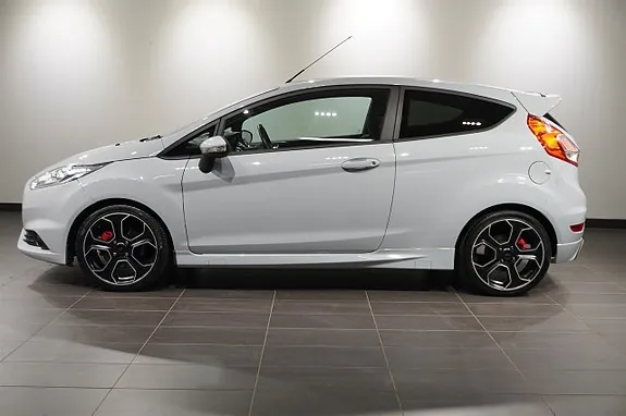 Ford Fiesta 2016 photo 3