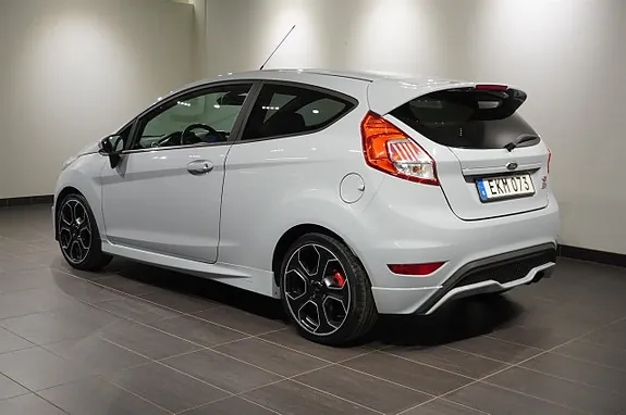 Ford Fiesta 2016 photo 4