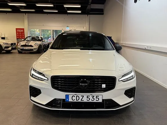 Volvo S60 2022 photo 3