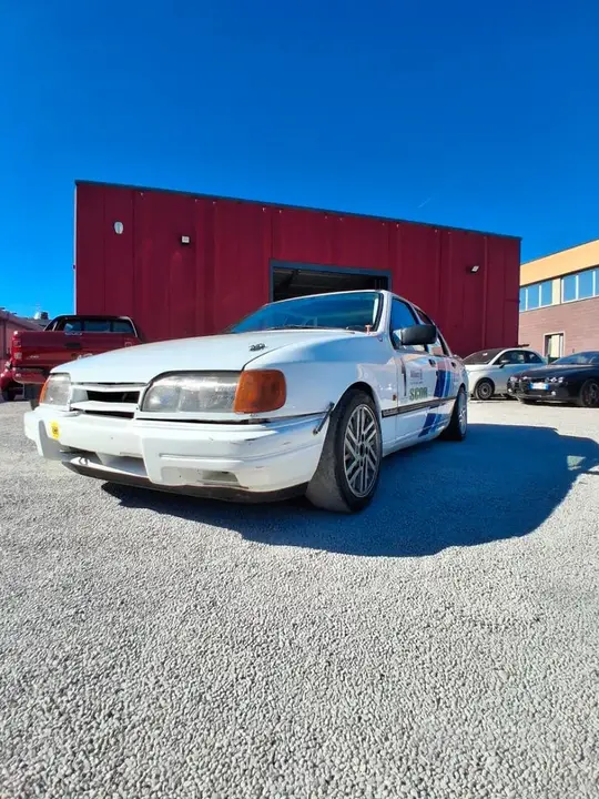 Ford Sierra 1989 photo 5