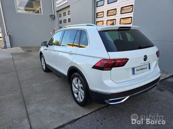 Volkswagen Tiguan 2023 photo 5