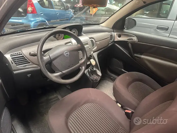 Lancia Ypsilon 2010 photo 5