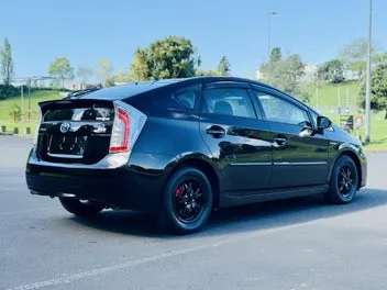 Toyota Prius 2015 photo 3