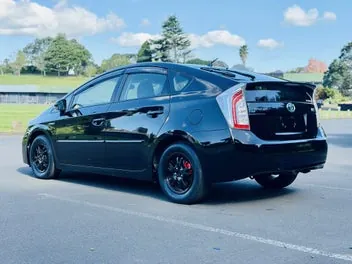 Toyota Prius 2015 photo 4