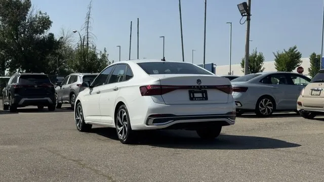 Volkswagen Jetta 2025 photo 4