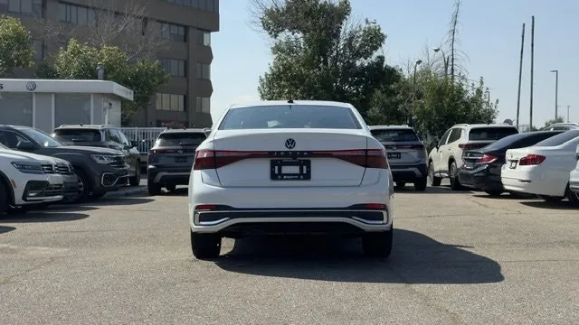 Volkswagen Jetta 2025 photo 5
