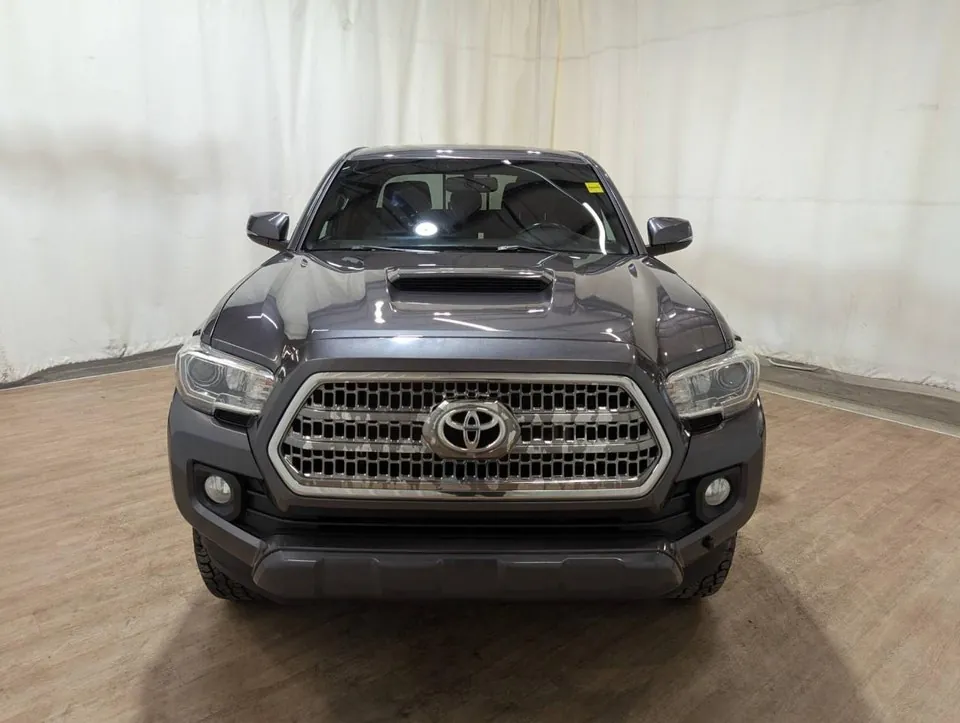 Toyota Tacoma 2017 photo 2
