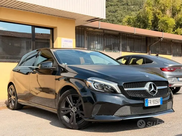 Mercedes-Benz A 180 2018 photo 3