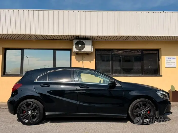 Mercedes-Benz A 180 2018 photo 4