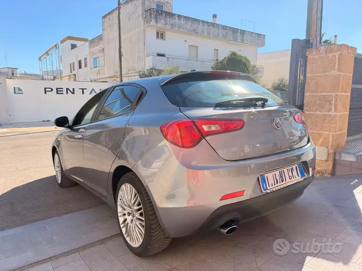 Alfa Romeo Giulietta 2018 photo 3