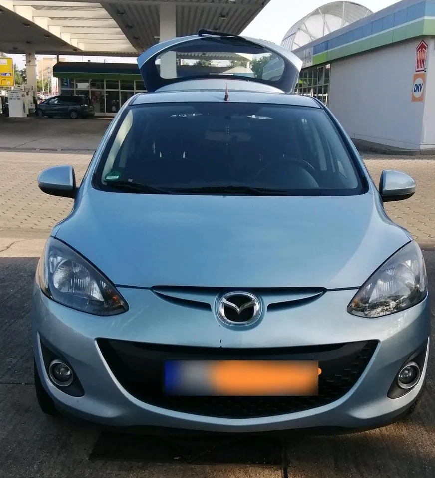 Mazda 2