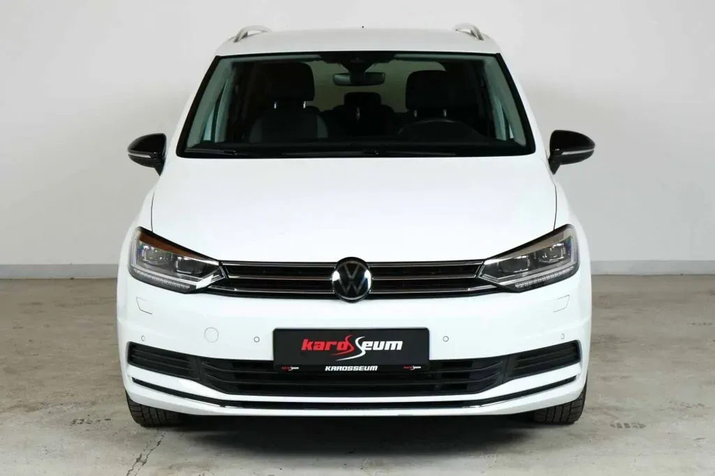 Volkswagen Touran 2025 photo 2