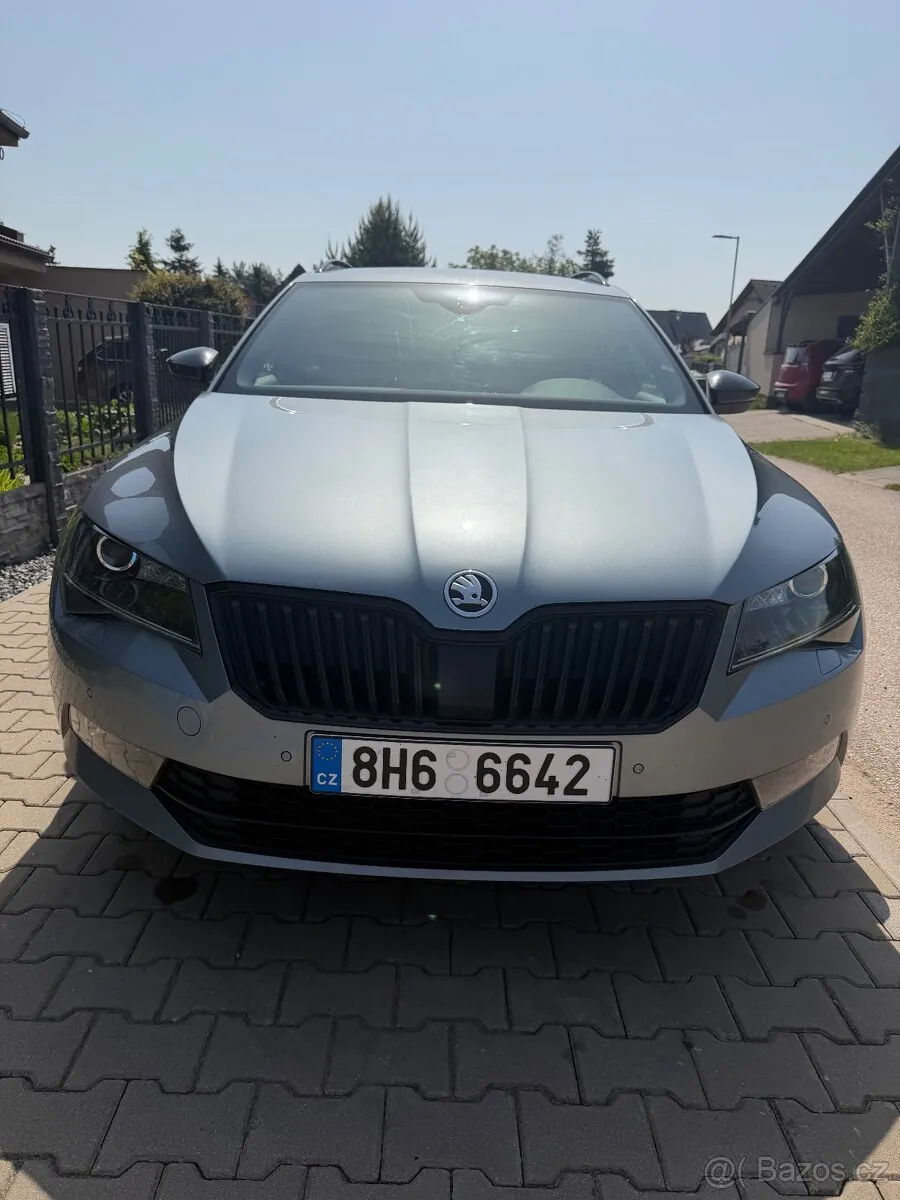 Skoda Superb 2018 photo 2