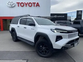 Toyota Hilux 2026 photo 2
