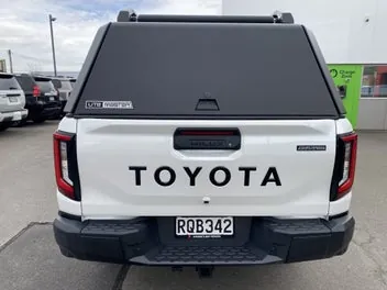 Toyota Hilux 2026 photo 5