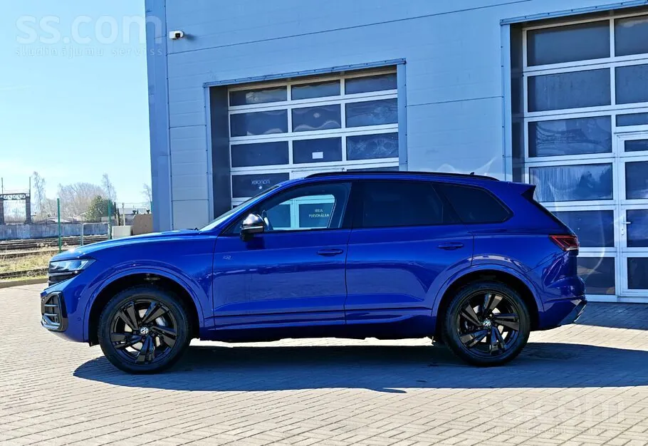 Volkswagen Touareg 2024 photo 2