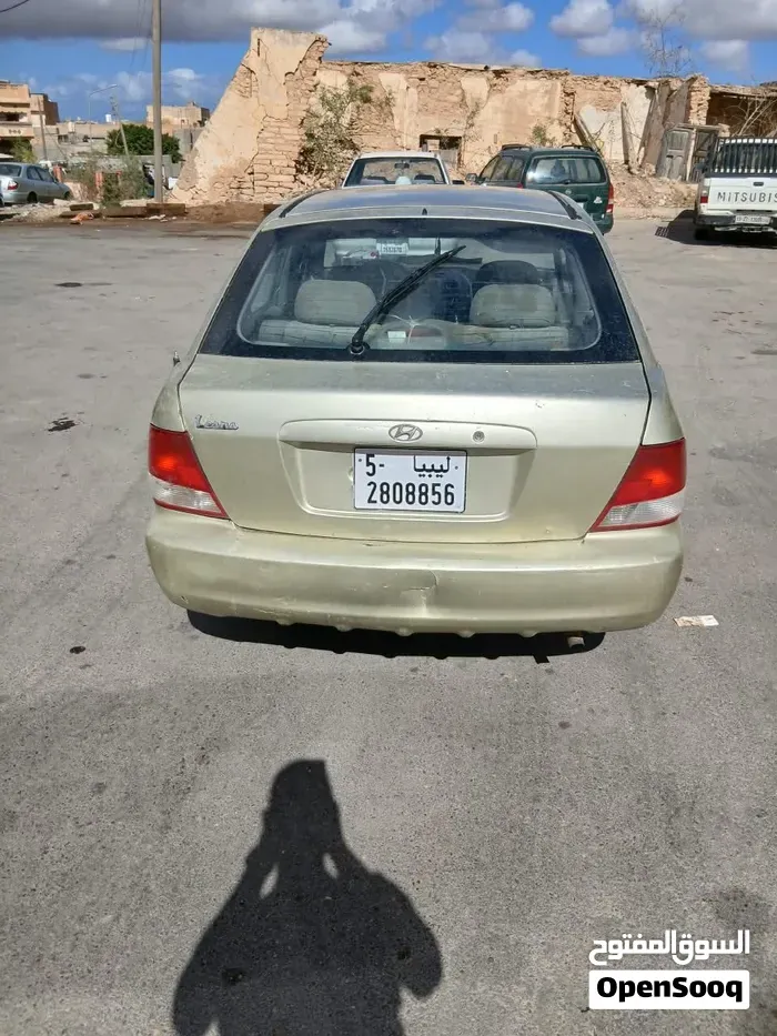 Hyundai Accent 2000 photo 3