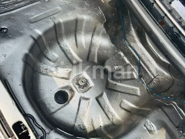 Nissan Sunny 1991 photo 5