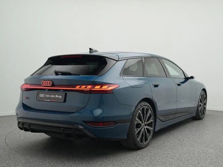 Audi A6 2025 photo 2