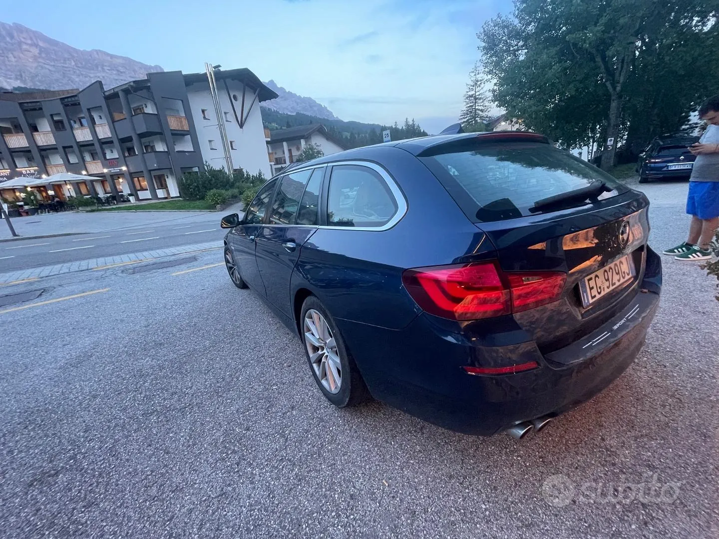 BMW 5 Series 2011 photo 5