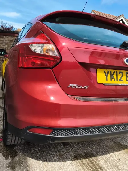 Ford Focus 2012 photo 2