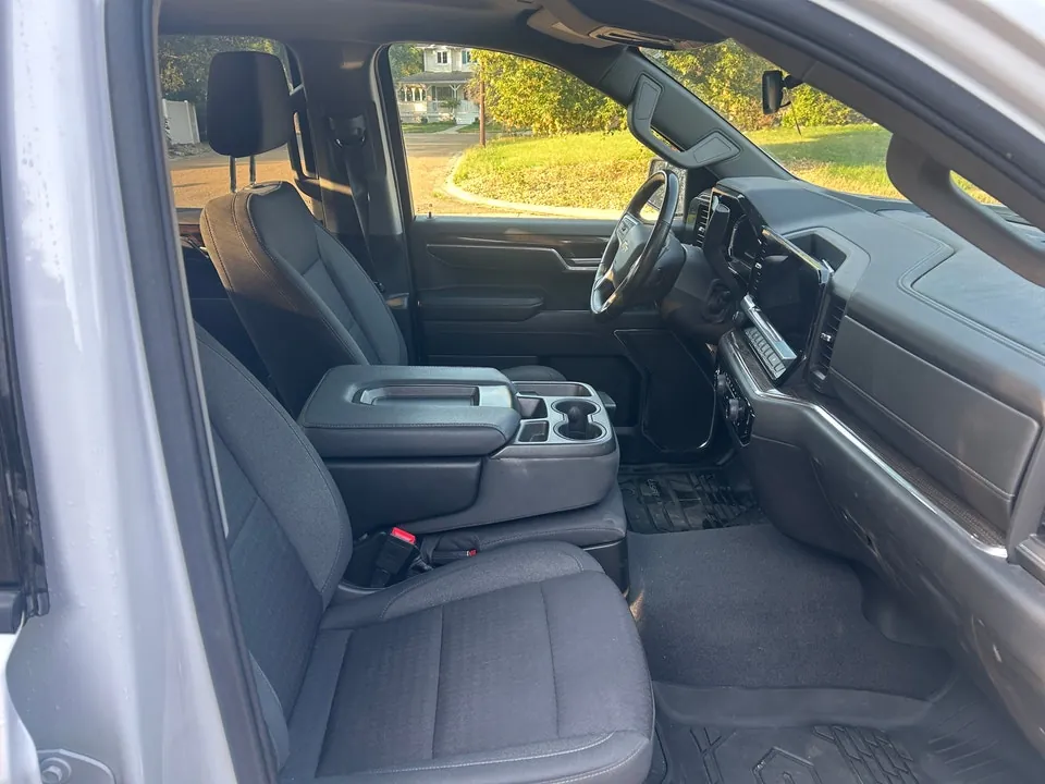 Chevrolet Silverado 1500 2023 photo 5