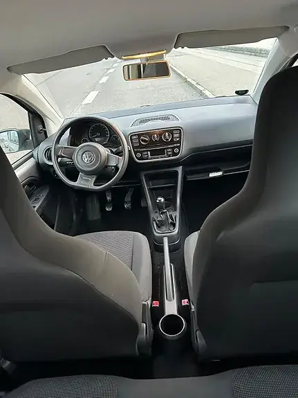 Volkswagen Up 2013 photo 5